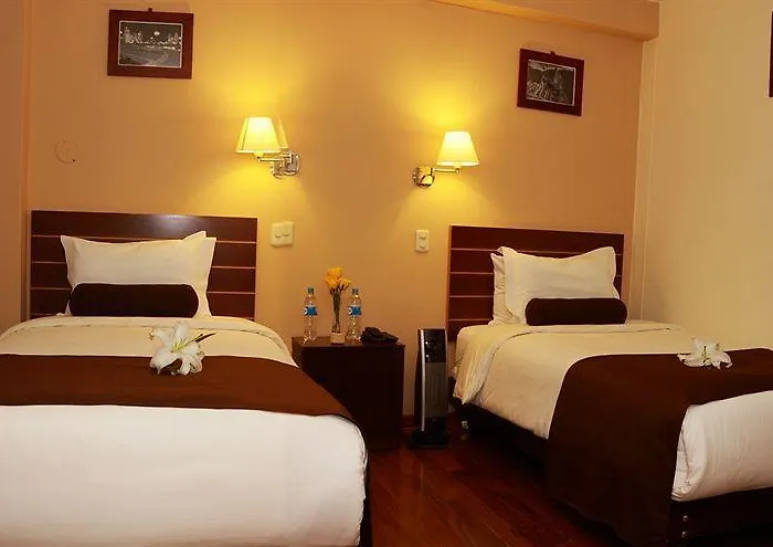 Hotel Kapac 2*